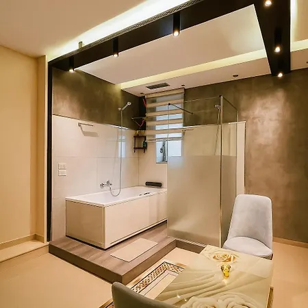 Jacuzzi Escape Apartment Tirana